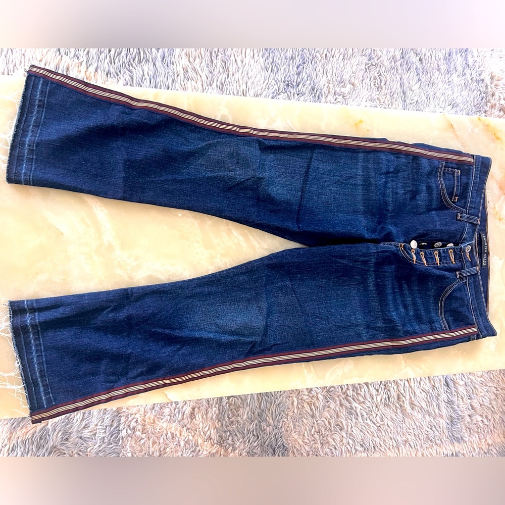 Veronica Beard Carolyn 10” baby boot jeans